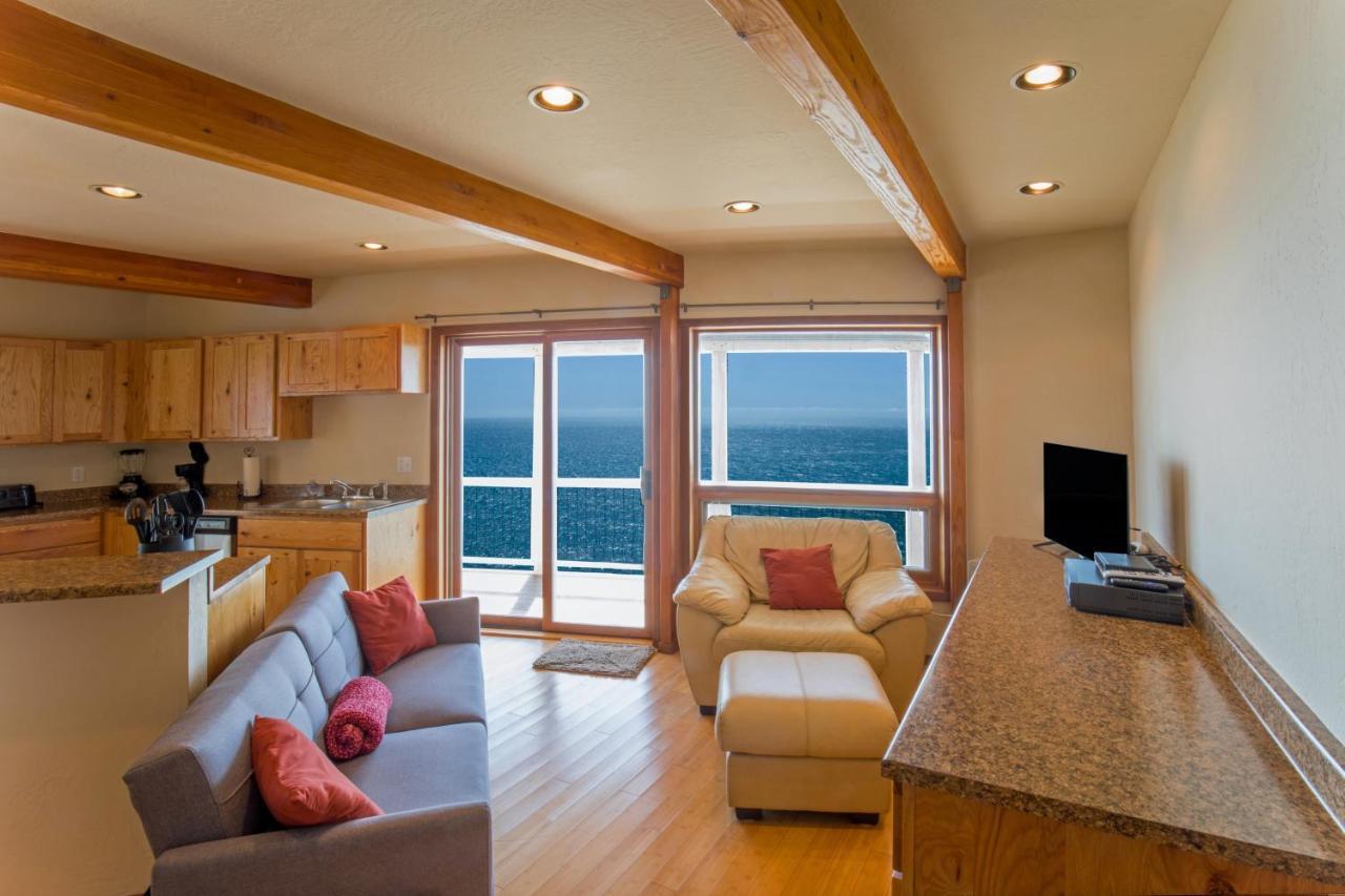 Amazing Oceanview 2 Bedroom Oceanfront! By Oceanviewhottubs Shelter Cove, Ca Tesla Ev Station Exterior foto